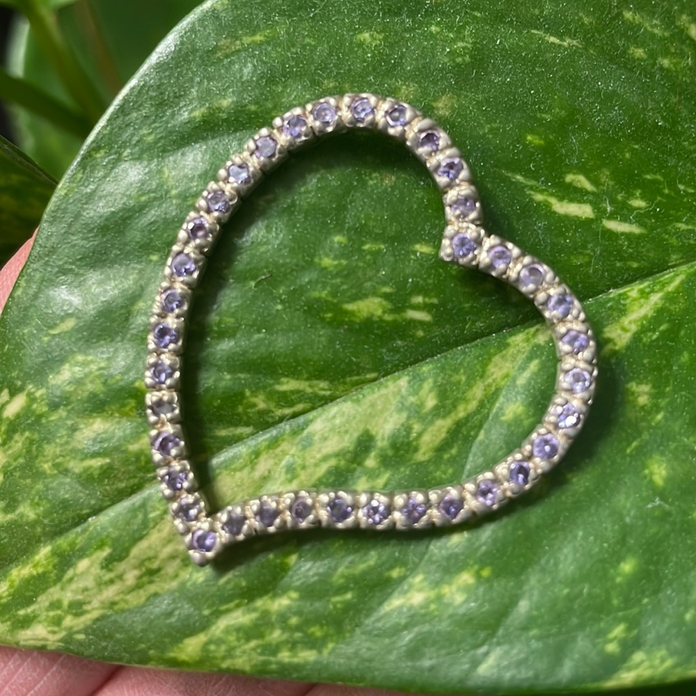 Beautiful  heart pendant.